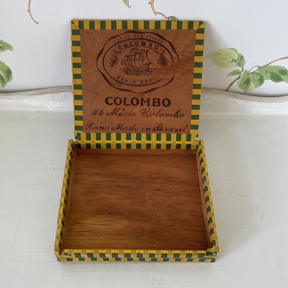 VTG Disney Magic Kingdom / Colombo Brazil Wood Cigar Box Main St. Tobacco Shop - Picture 2 of 7